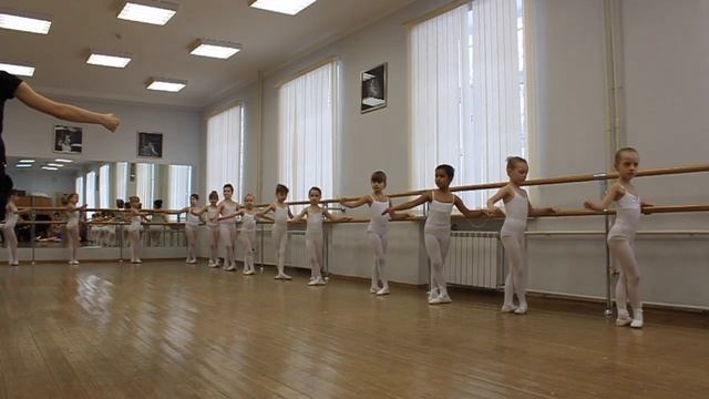 ТТОФ - Пируэт (средняя группа) — Открытый урок (2016 г) смотреть онлайн