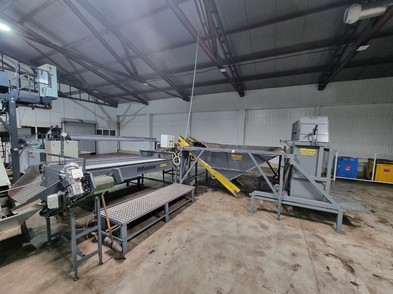 ОКГ Опрокидыватель контейнеров гидравлический смотреть онлайн