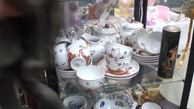 Дима Бронзовик делает атрибуцию моих фигур. Главный эксперт по бронзе в Москве круче не знаю. смотреть онлайн