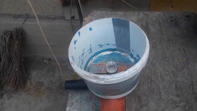 Дробилка из болгарки!!! За 5 минут !! смотреть онлайн