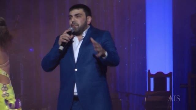 Артур Халатов в концертной программе ПОЕТ ГИТАРА т Фрагмент 17.mp4 смотреть онлайн