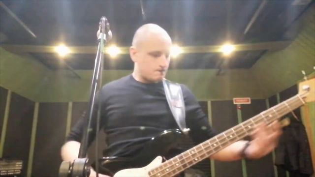 Тестим - Electro-Harmonix (EHX) Bass Big Muff Pi - басовый эффект смотреть онлайн