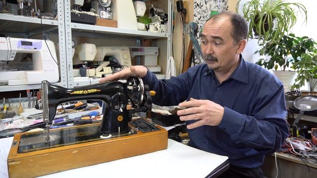 Почему швейная машина стопорится? Что делать если машинка не шьёт?