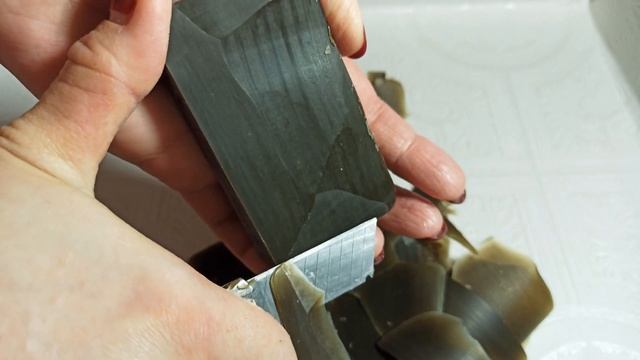 Soft Dark Tar Soap "Spring" | Мягкое Тёмное Дегтярное мыло от Весны смотреть онлайн