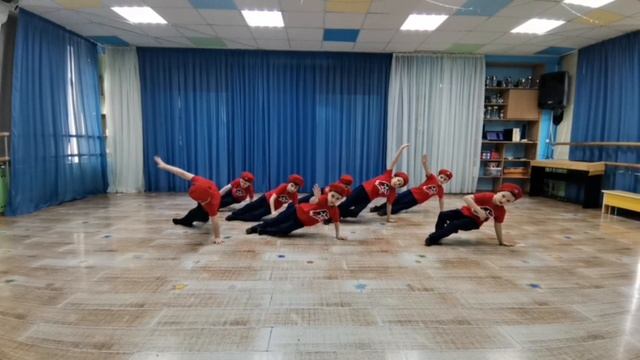 МДОБУ детский сад 120. Патриотический номер " Будущий солдат" смотреть онлайн