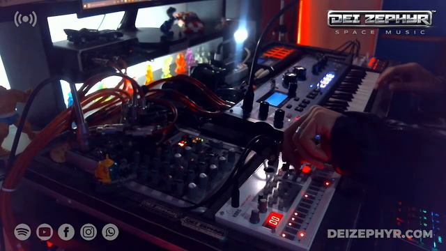 ⚡ ASTEROID CRUMBS 🛸 • [SYNTHWAVE & CYBERPUNK] • Live 👽 DEI ZEPHYR • SPACE MUSIC 🚀 смотреть онлайн