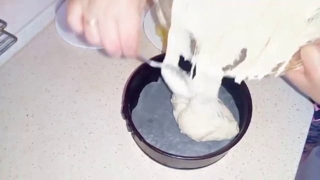 Картофельный пирог с луком из жидкого дрожжевого теста. смотреть онлайн