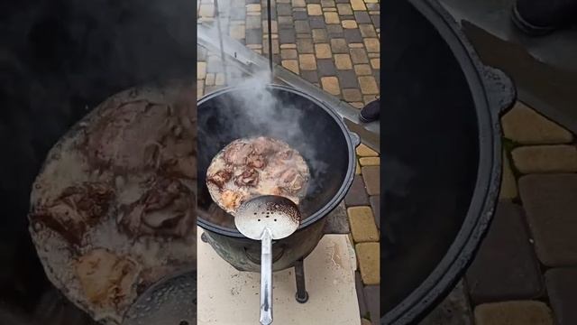 Академия Плова обучает готовить плов на открытом огне смотреть онлайн