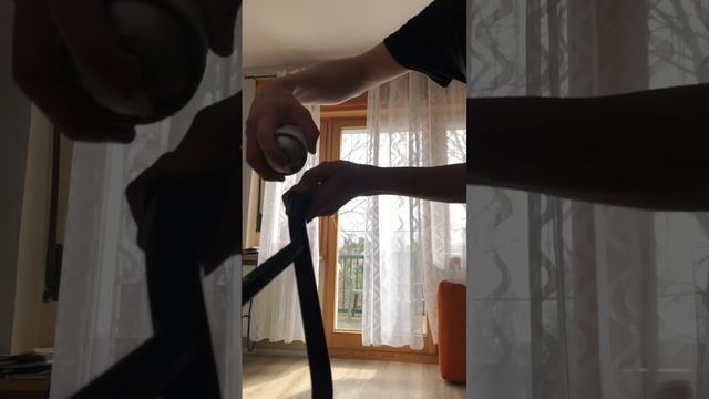 Лайфхаки для велосипеда, не забудь подписаться, (снять грипсы) #лайфхак #велосипед #shorts #diy смотреть онлайн