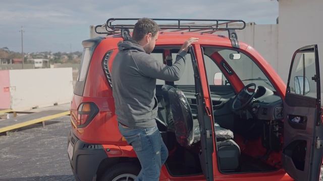 Bajaj Qute Review - In-depth test drive of South Africa’s cheapest “car” смотреть онлайн