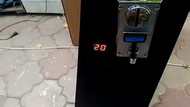 Торговый автомат для чистки обуви. смотреть онлайн