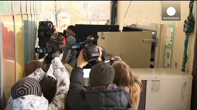 Russia Mammoth - One of the world's best preserved woolly mammoth carcasses goes on display смотреть онлайн