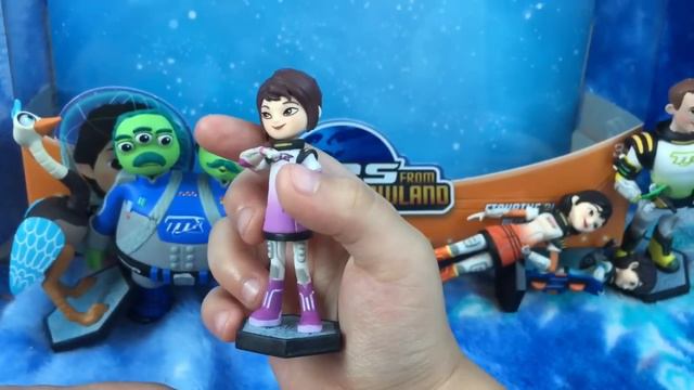 Miles from to tomorrowland figurine playset | juego de figuras смотреть онлайн