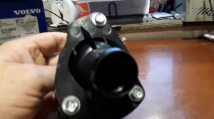 Форд Куга. Термостат.