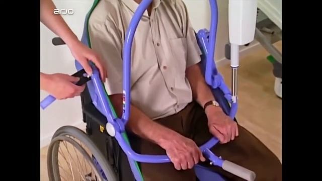 Передвижной напольный подъемник Maxi Move ARJO смотреть онлайн