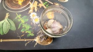 А ВЫ ЗНАЛИ КАК ХРАНИТЬ ЧЕСНОК В БАНКЕ ? Как лучше всего хранить чеснок?