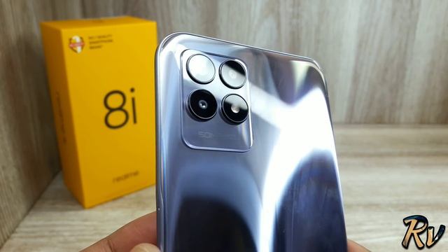 Realme 8i Unboxing Purple Colour - Should You Buy it ? смотреть онлайн
