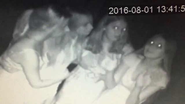 Пойти с подружками погулять на квесте в Ростове на Дону, что может быть лучше смотреть онлайн