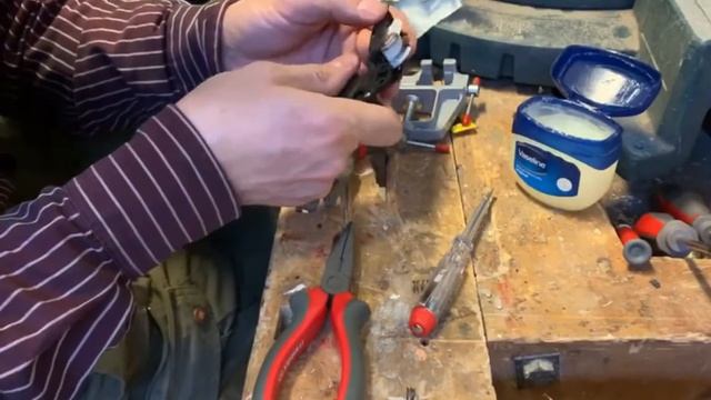 Bosch Mitersaw Repair. Bosch Trigger Switch Repair. Bosch GCM 10 S