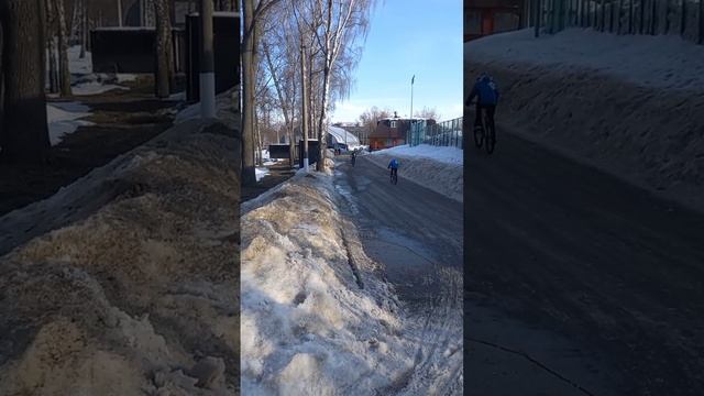 ЛЁД, СНЕГ И МОКРЫЕ ДОРОГИ НЕ СТРАШНЫ ДЛЯ ТУЛЬСКИХ ДВУХКОЛЁСНЫХ ПЕГАСОВ смотреть онлайн