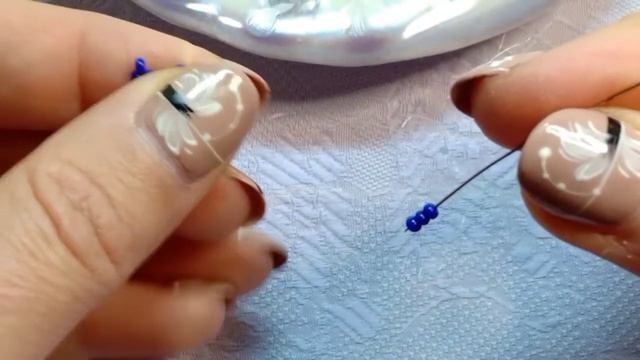 Маленькі квіти з бісеру #квітизбісеру #DIYflower #Tutorial смотреть онлайн