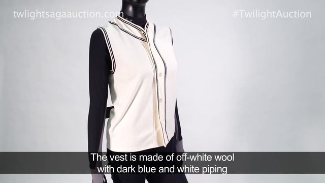 THE TWILIGHT SAGA AUCTION - Alice Cullen's Baseball Costume смотреть онлайн