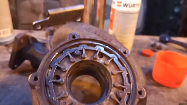 дëргает OM642 Mercedes Ремонт турбины OM642