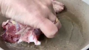 Свиные рябчики тушеные | С чесноком в сметанном соусе