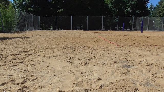 Волейбольная площадка в городе, городской парк, город Орёл, видео 13.07.2021 год смотреть онлайн