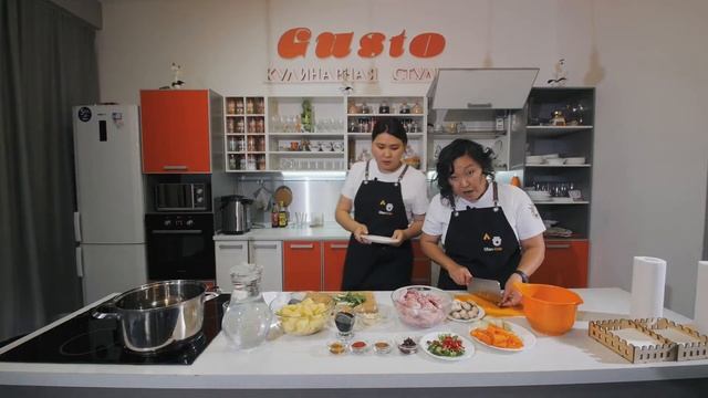 Готовим корейское блюдо Такторитан | Let's EAT Together! 식사할까요? #11 닭도리탕