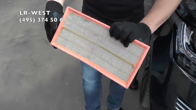 Range Rover 4.4 TD. Замена воздушного фильтра двигателя смотреть онлайн