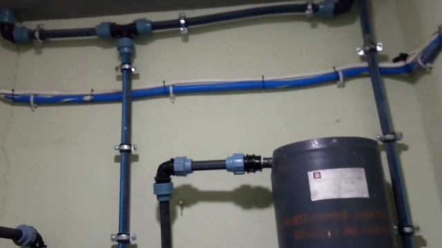 Работа сантехника и электрика в колхозе и зрабыли водонагреватели. смотреть онлайн