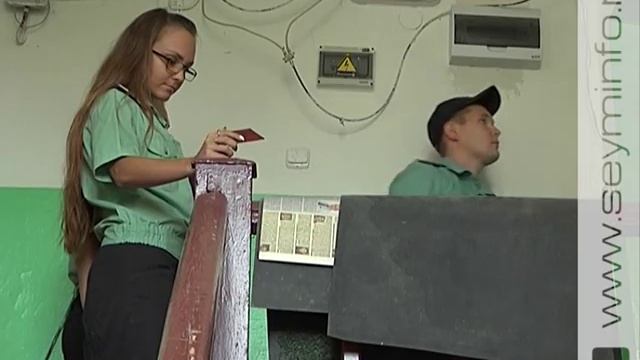 Судебные приставы арестовывают имущество курян смотреть онлайн