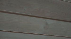 Как заделать щели в потоке из вагонки