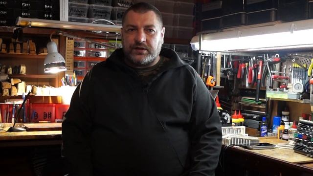 Мастер по ремонту гармоней и баянов Алексей Кузнецов. смотреть онлайн