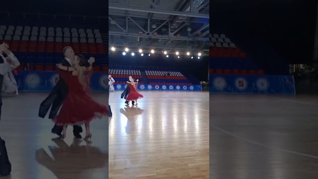 Первенство Москвы 10 танцев 2023 . Сеньоры 2 венский вальс. Senior II Standard смотреть онлайн