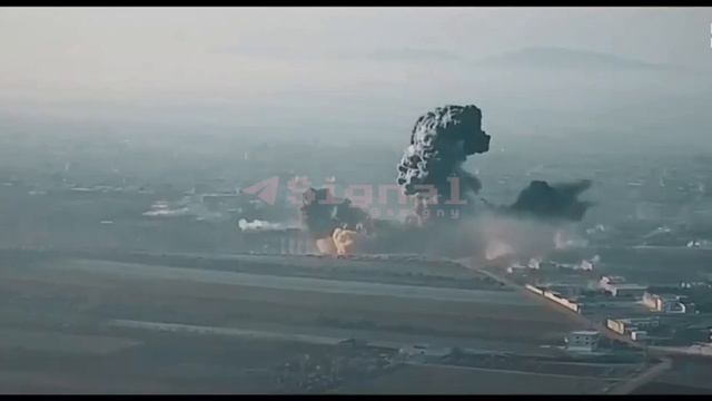 Кадры детонации авиабомбы ОДАБ-500П, сброшенной бомбардировщиком Су-34 ВКС России. смотреть онлайн