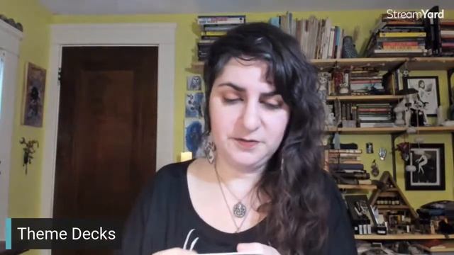 Getting Down & Dirty with Oracle Decks смотреть онлайн