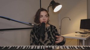 Что такое МЕЛИЗМЫ? Как научиться петь мелизмы / учимся петь как Whitney Houston