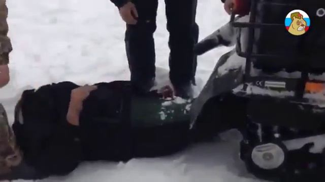 Снегоход съел человека смотреть онлайн