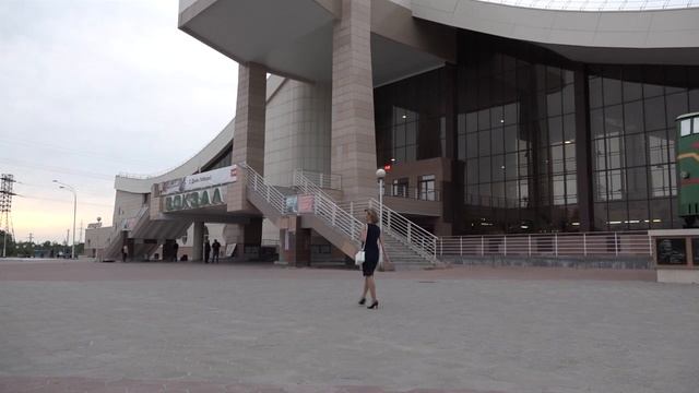 2020. Мегион. МАОУ "СОШ №9" Напутственные слова выпускникам 11 класса от учителей. смотреть онлайн