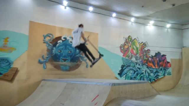 Азбука Трюков - буква B. ⚡Barspin⚡ на трюковом самокате покажет и расскажет ? Дмитрий Купер. #трюки смотреть онлайн