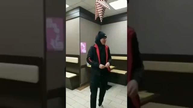 бакыт латипов - жолукчуу жер эсиндеби смотреть онлайн