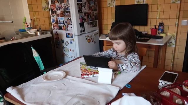 ПОЕЗДКА С МАМОЙ / отношения с родителями, переедание, краска на жопе  (Part 1) смотреть онлайн