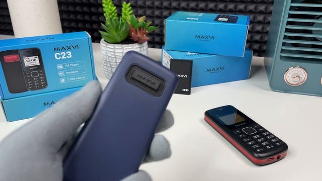 Просто телефон Maxvi C23 Обзор | Распаковка | Звонилка из 00-ых смотреть онлайн