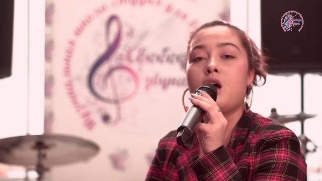 Алина Мухаметзянова -педагог по вокалу смотреть онлайн