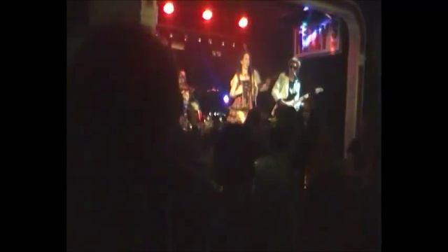 'Hey Micky' by Toni Basil, performed by 'Retrobates' an 80's covers band based in Galway, смотреть онлайн