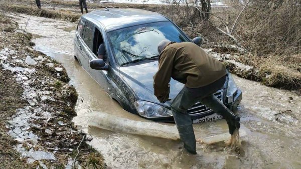 Кайрон против УАЗов. Клуб "Короткая Doрога"