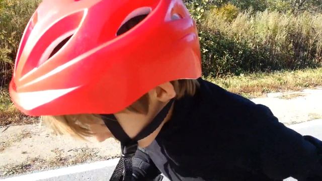 ? Никита на роликах ? Вторая неделя тренировок с папой ? смотреть онлайн