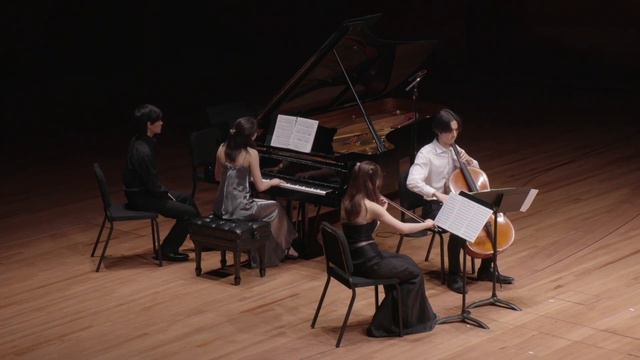 Beethoven Piano Trio, Op. 70 no. 1 "Ghost" смотреть онлайн
